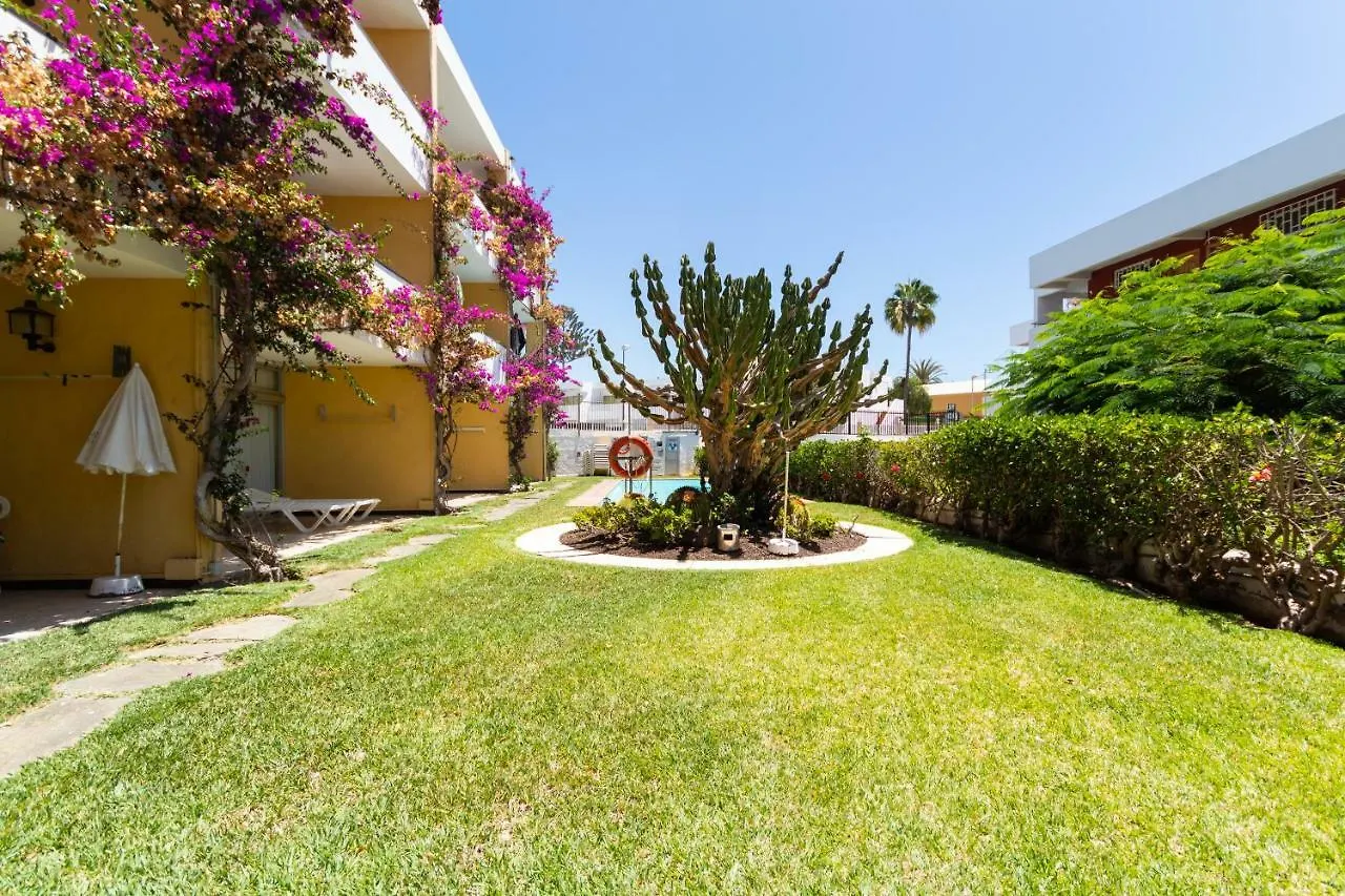 Apartamentos Melusina En Playa Del Ingles Al Lado De La Playa Y Las Dunas De Maspalomas Spain